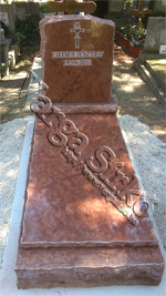Tardosi rusztikus vörös mészkő síremlék